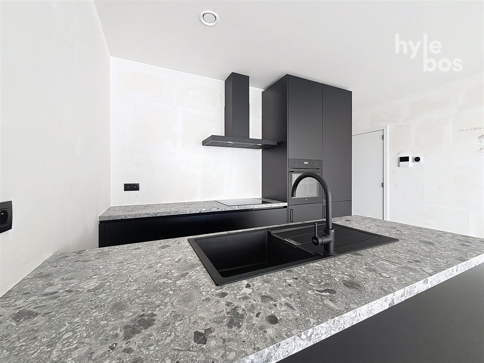 Nieuwbouw appartement met scheldezicht foto 4