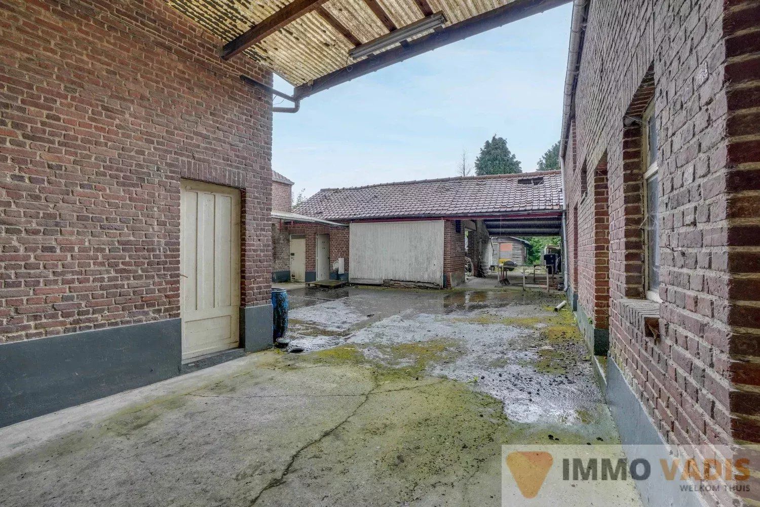 Hoeve op ruim perceel met extra bouwgrond foto 35