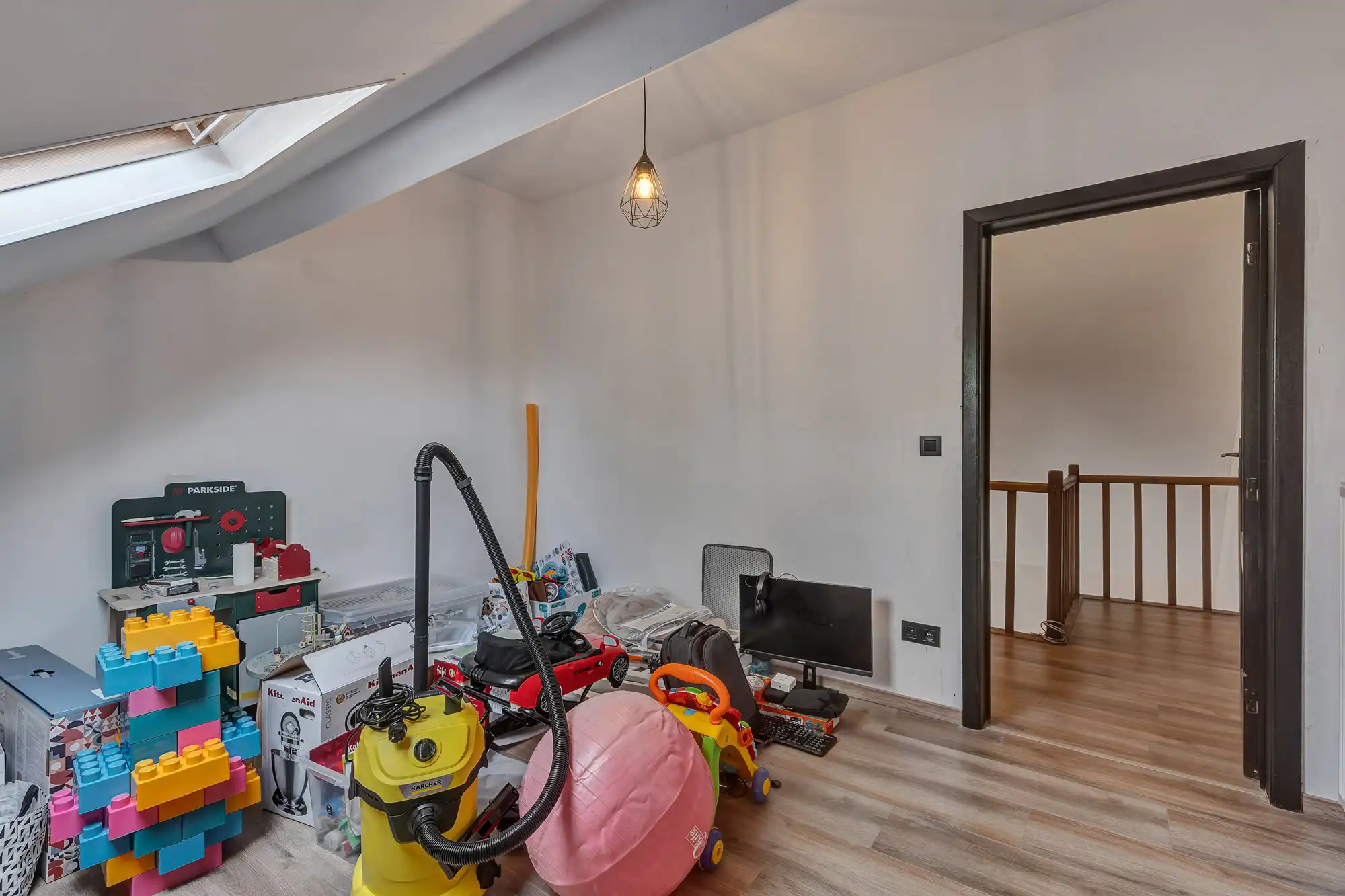 Ruime 4 slaapkamerwoning in hartje Zomergem foto 15