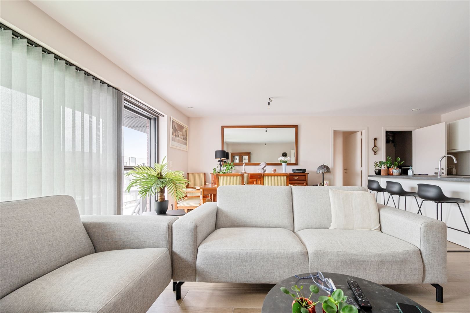Nieuwbouwappartement met 2 slaapkamers en groot terras foto 3