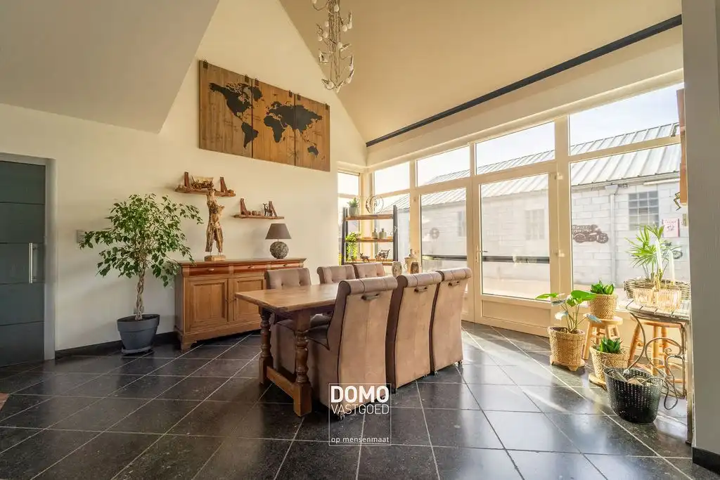 RUIME WONING VAN BOUWJAAR 2008 MET EPC LABEL B, 3 SLAAPKAMERS EN EEN HANGAR TE DIEPENBEEK foto 4