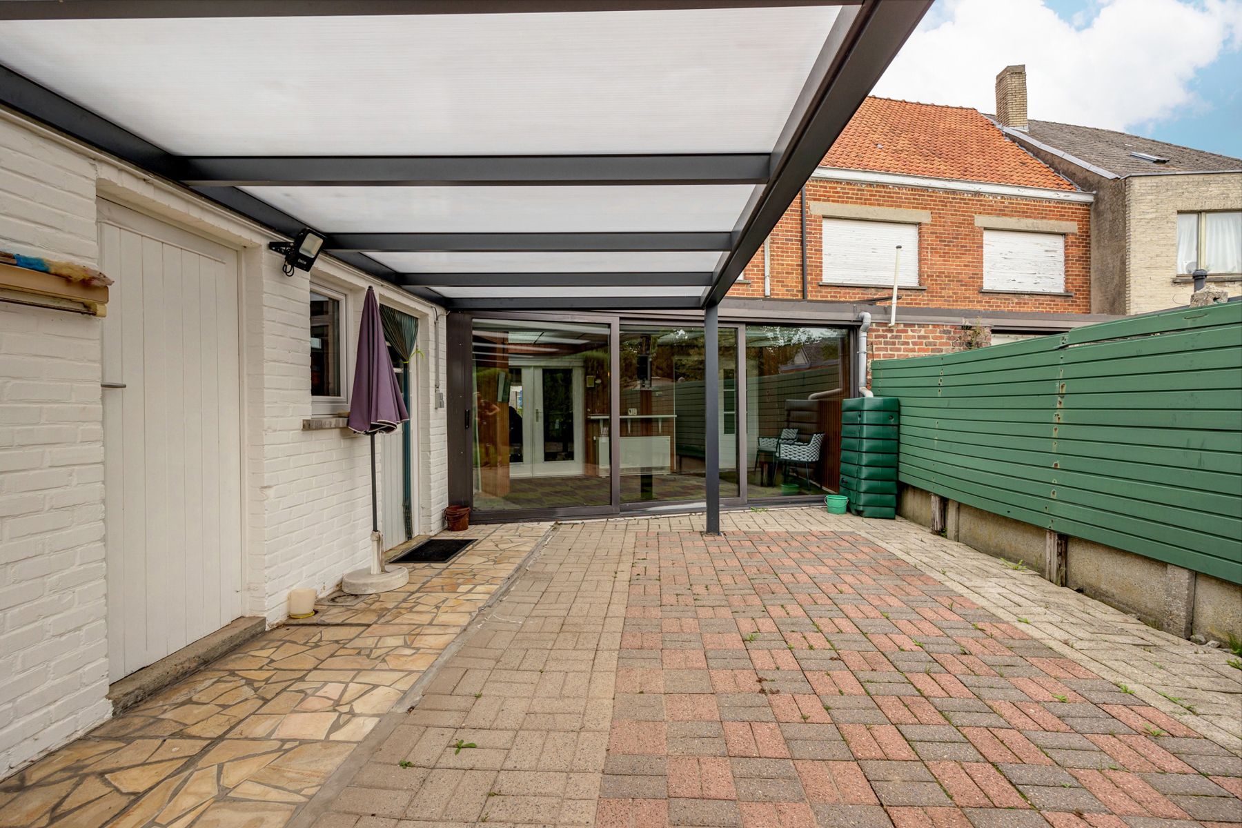 Op te frissen woning met grote tuin, landelijke ligging.  foto 3