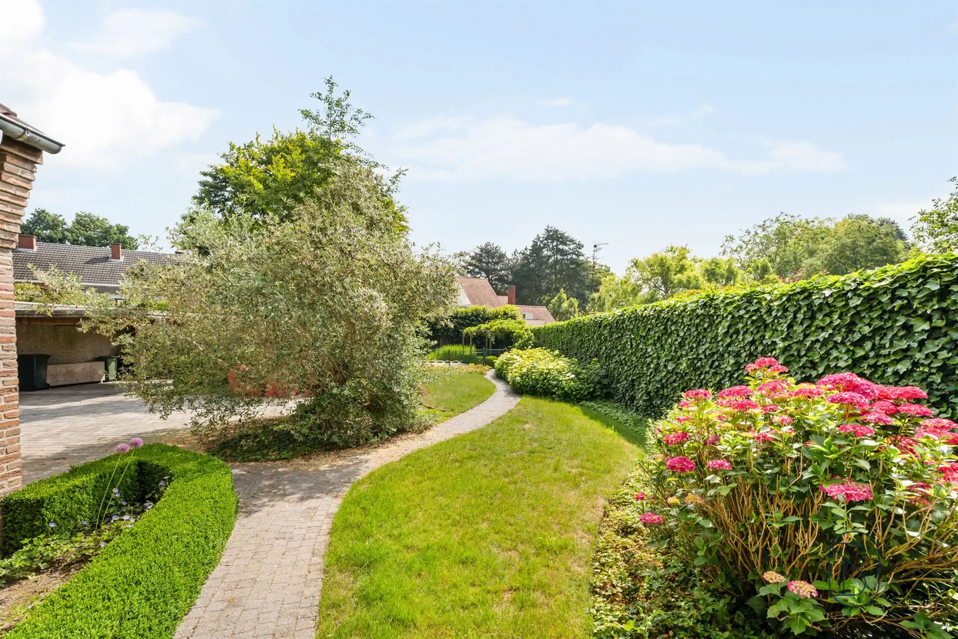 Charmante woning met prachtige tuin in Wielsbeke foto 21