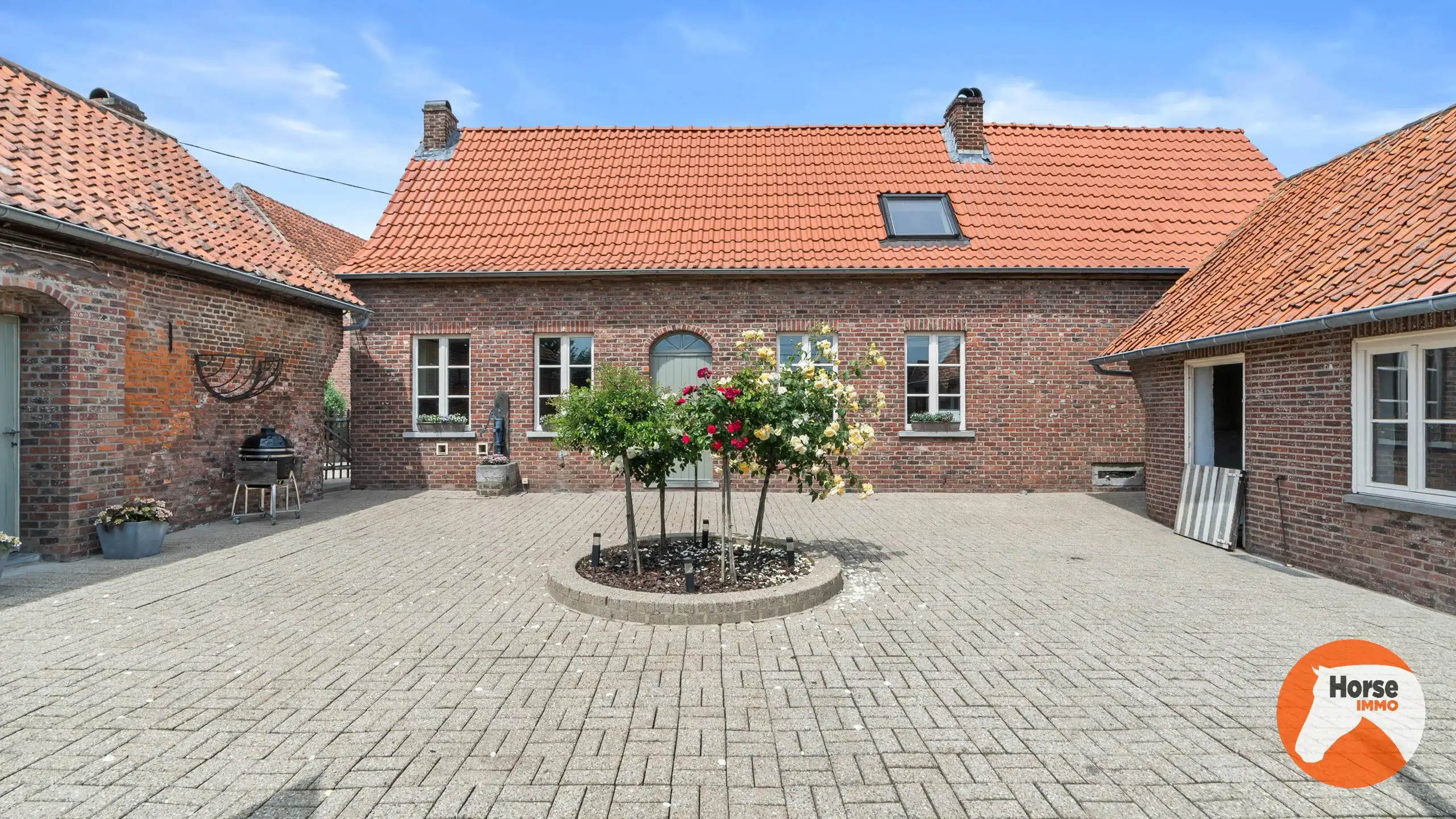 HEIKRUIS - Karaktervolle hoeve met stallen en piste op 1,7ha foto 39
