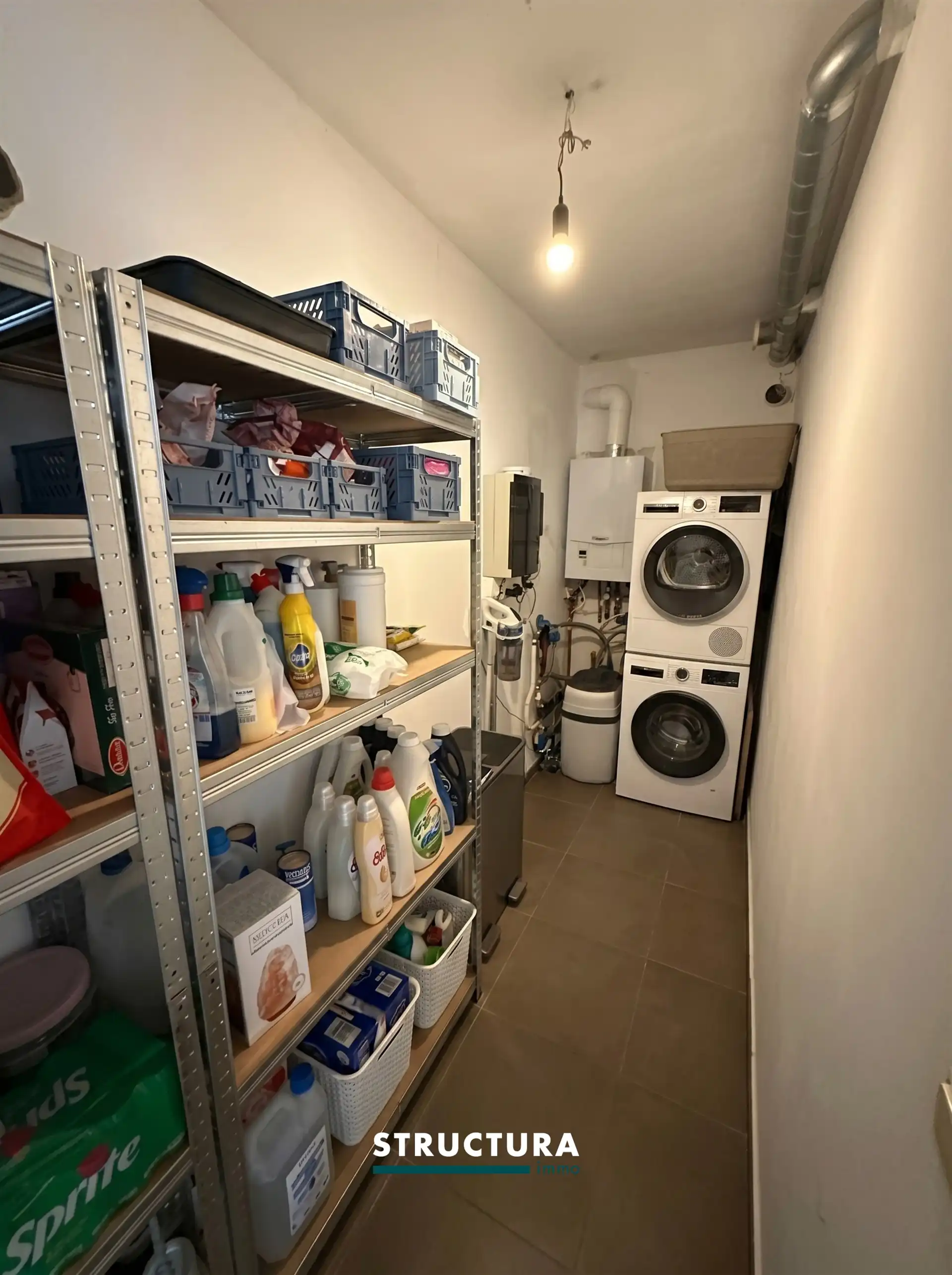 Appartement met staanplaats en terras  foto 9