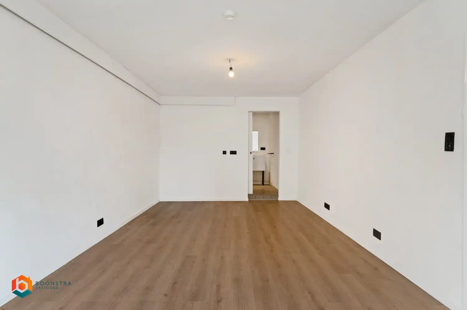 Ruime woning met 3 (à 4) slpkrs te Mechelen foto 10