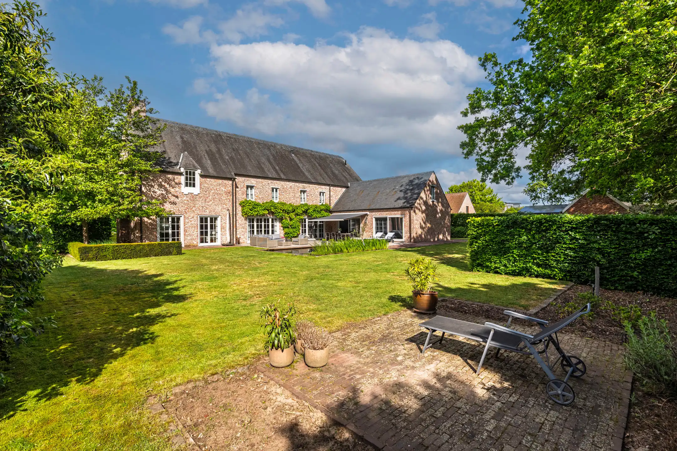 Instapklare villa met 4 slpks en binnenzwembad op 2232m² foto 23