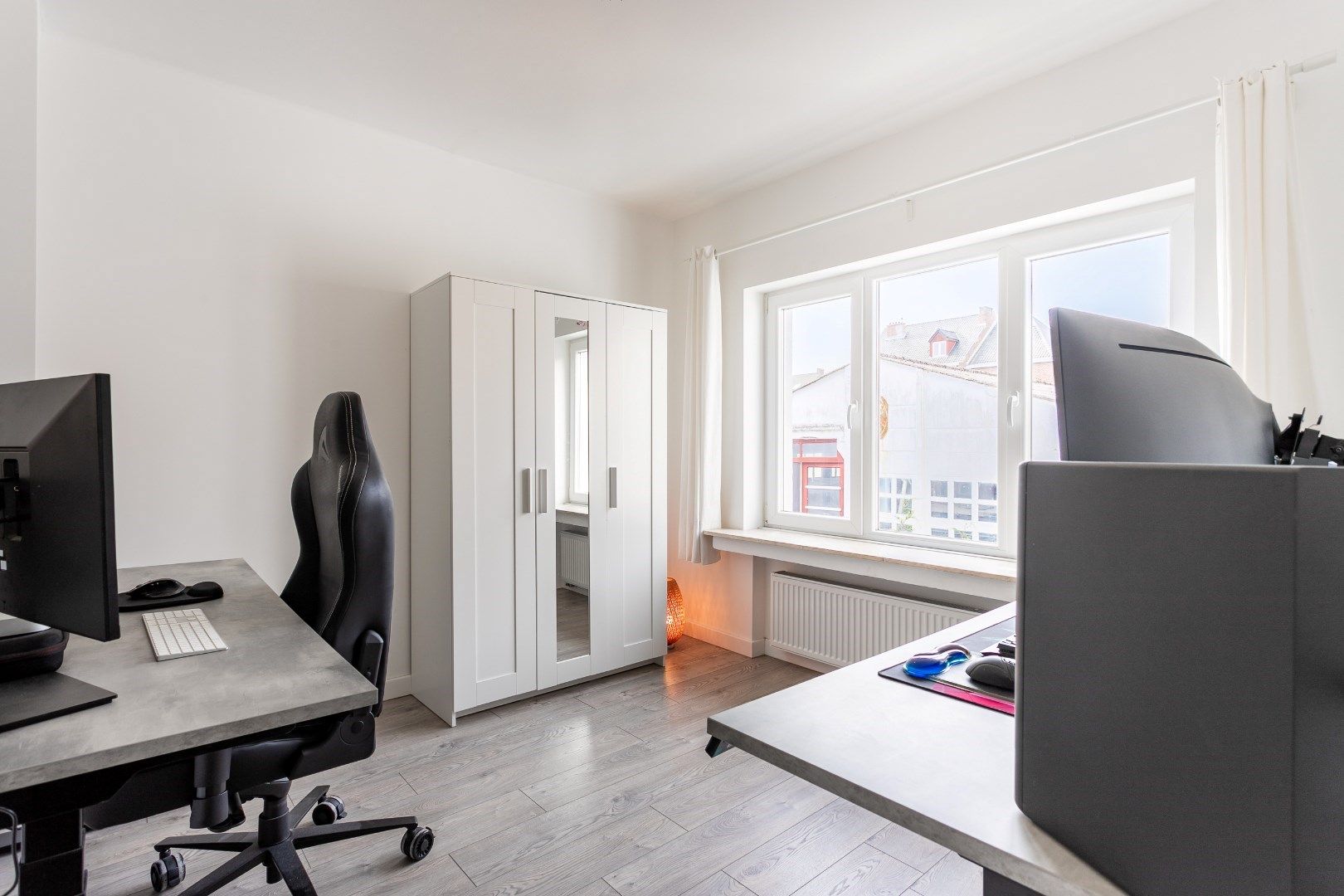Instapklare woning te Dworp met 5 slkp., garage en tuin foto 17