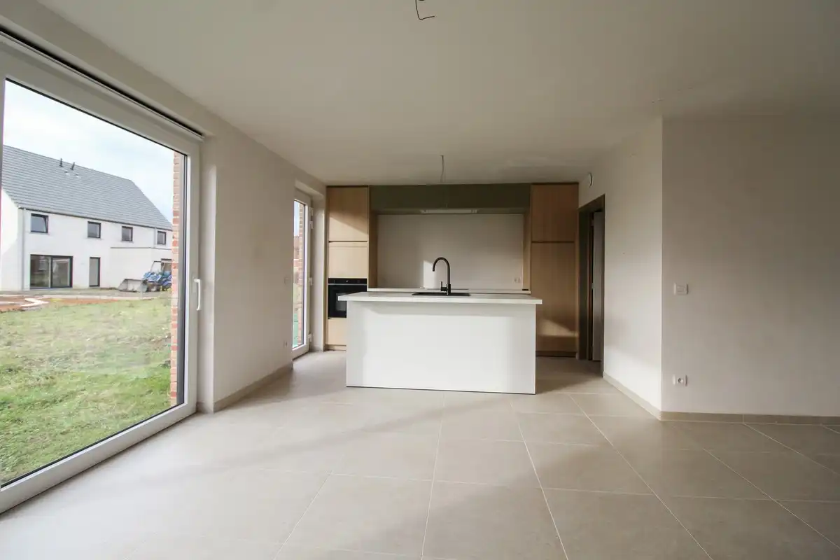 Laatste instapklare nieuwbouwwoning te Wevelgem foto 4