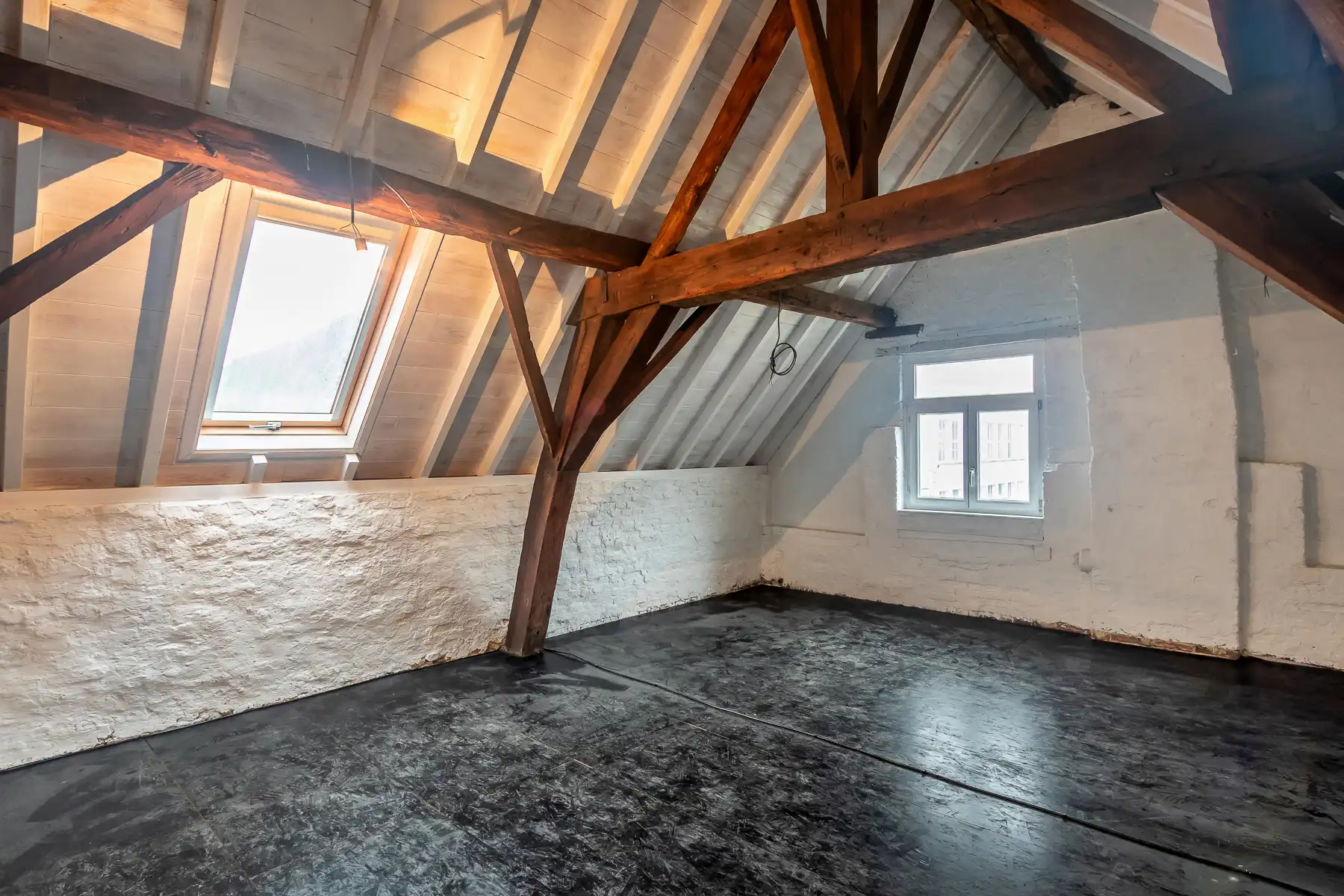 Grote woning met tal van mogelijkheden in bruisend centrum foto 24