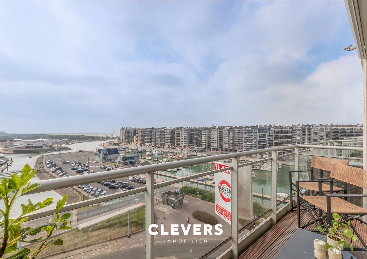 Exclusief appartement op unieke locatie aan zee gelegen foto 17