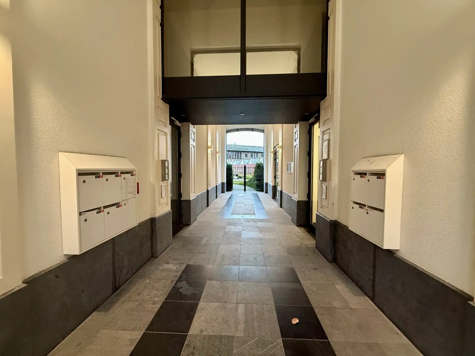 Energiezuinige, gelijkvloerse studio met parkeerplaats foto 3