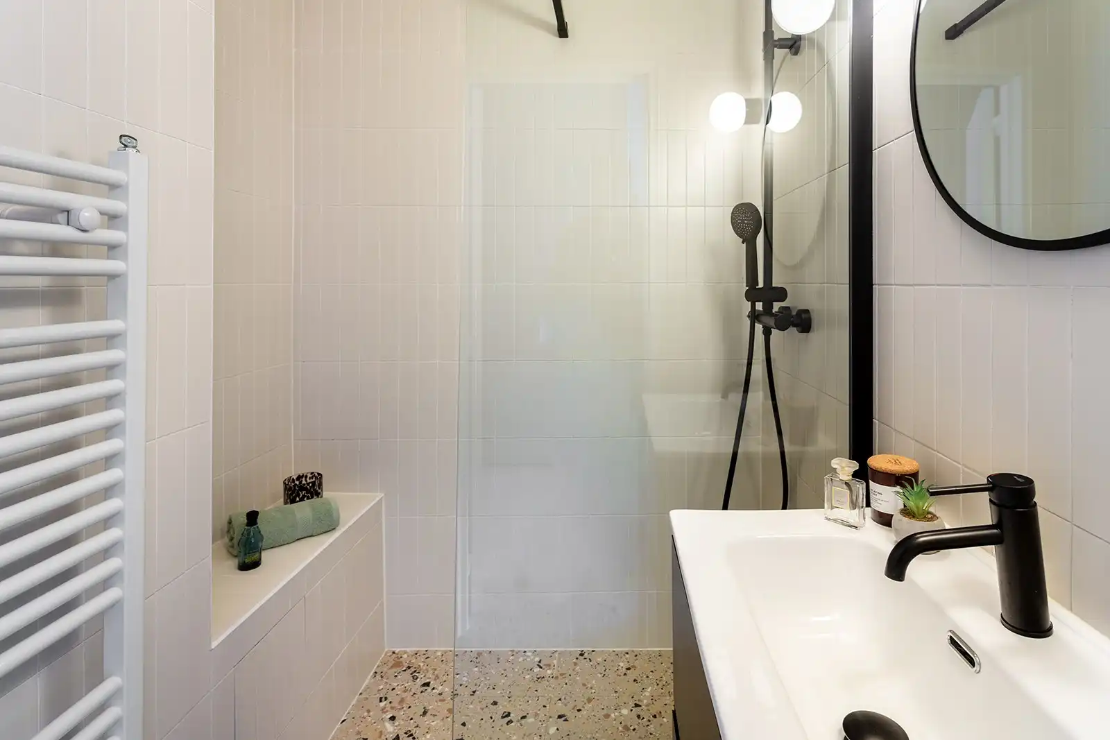 Moderne, lichtrijke studio op rustige locatie met groen uitzicht foto 24