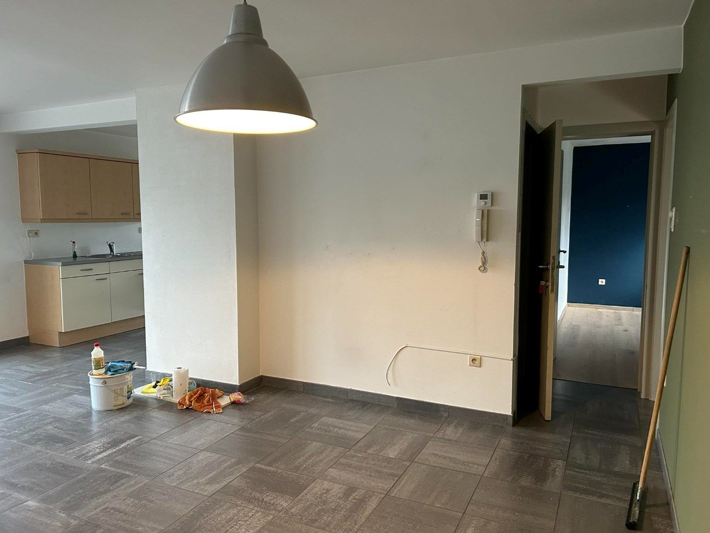 Ruim appartement met terras en 2 slaapkamers in OLV-Olen! foto 4