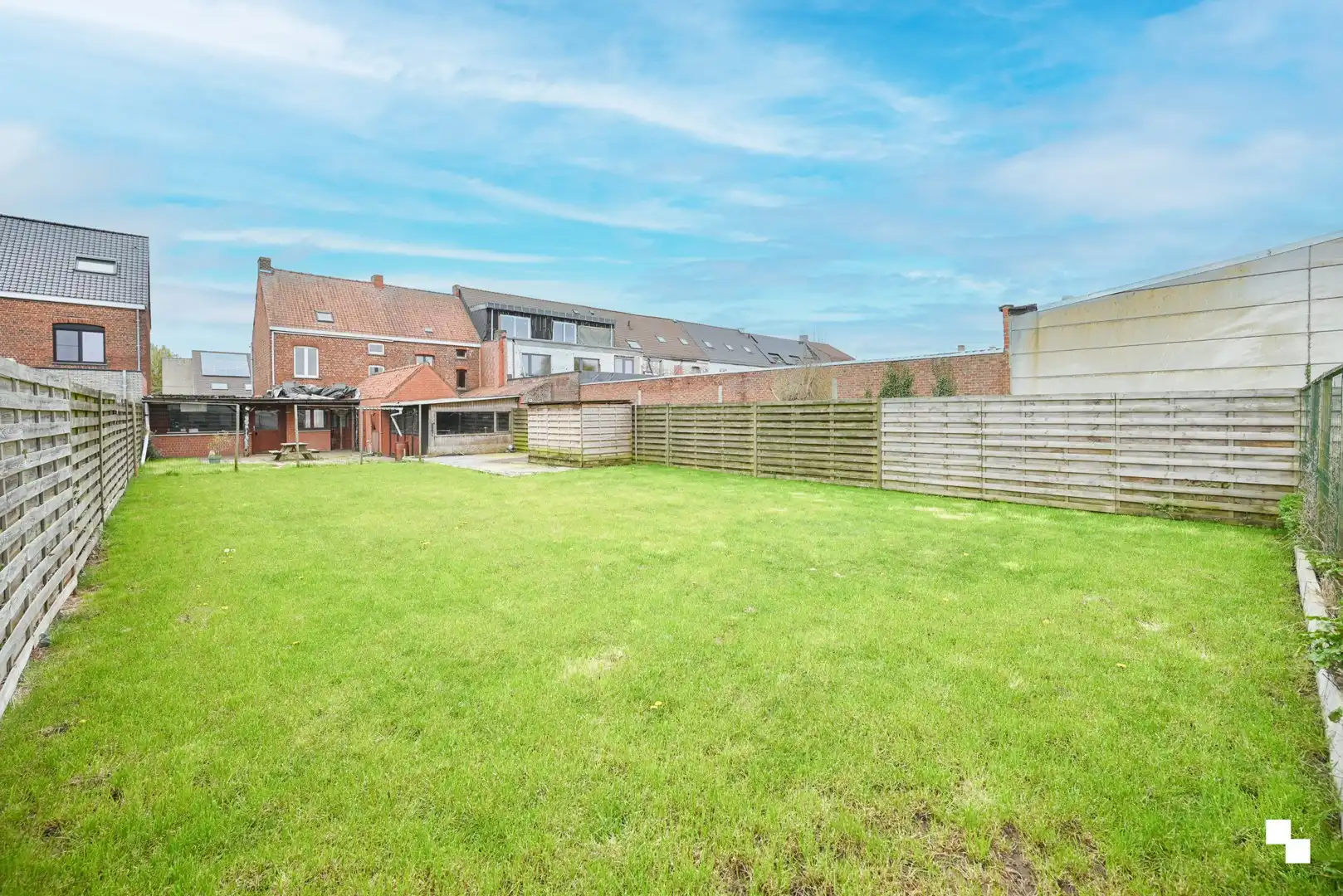 Karaktervolle woning met ruime tuin en dubbele garage te Ingelmunster foto 22