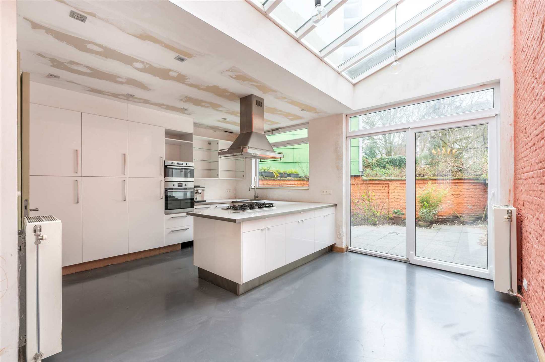 Ruime burgerwoning met 4 slaapkamers en stadstuin op toplocatie in Antwerpen foto 5