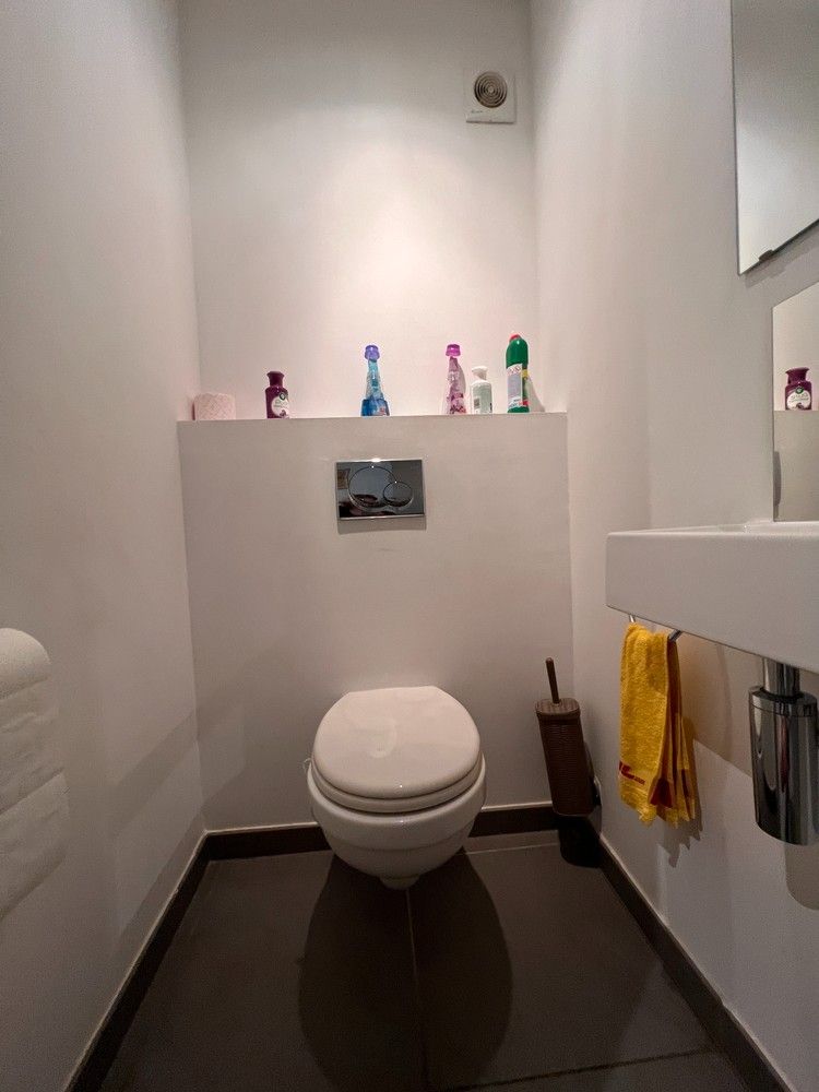 Clusterwoning met 4 ruime slaapkamers, tuin en 2 ondergrondse staanplaatsen. foto 22