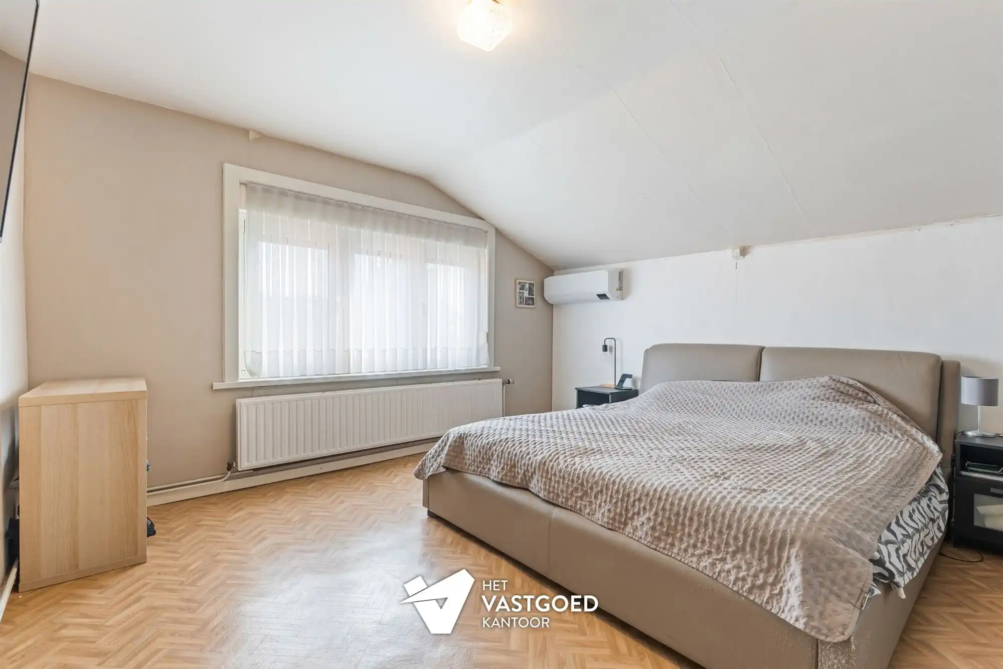 CHARMANTE WONING MET VEEL POTENTIEEL OP MOOI EN RUSTIG GELEGEN PERCEEL TE HAM foto 14