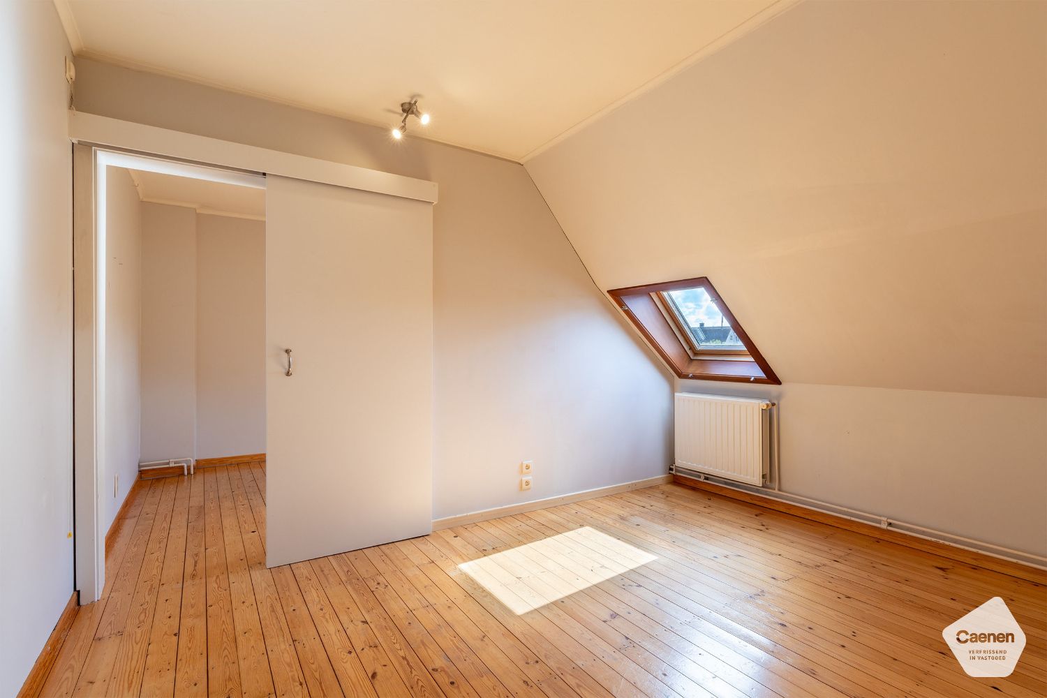 MOOIE VEELZIJDIGE & RUIME HALF-OPEN WONING in het centrum van Ruddervoorde met GARAGE foto 10
