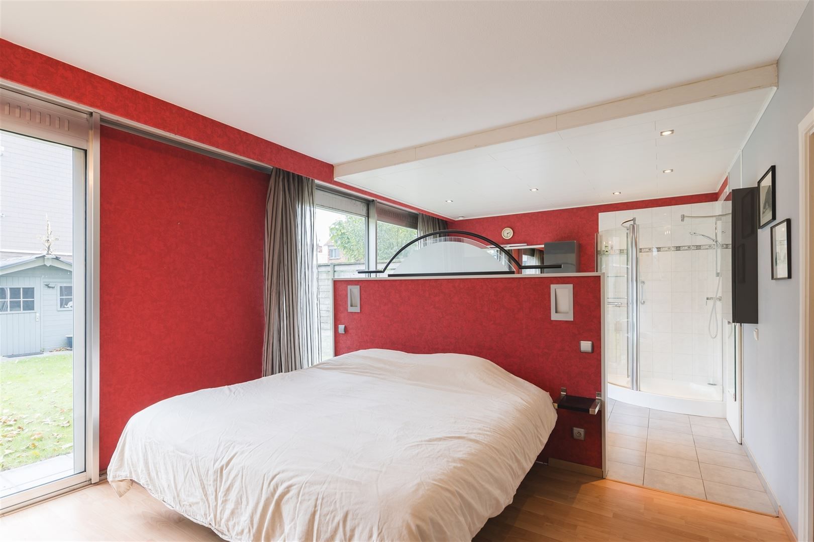 Uniek gelijkvloersappartement met tuin, dubbele garage en tal van mogelijkheden foto 16