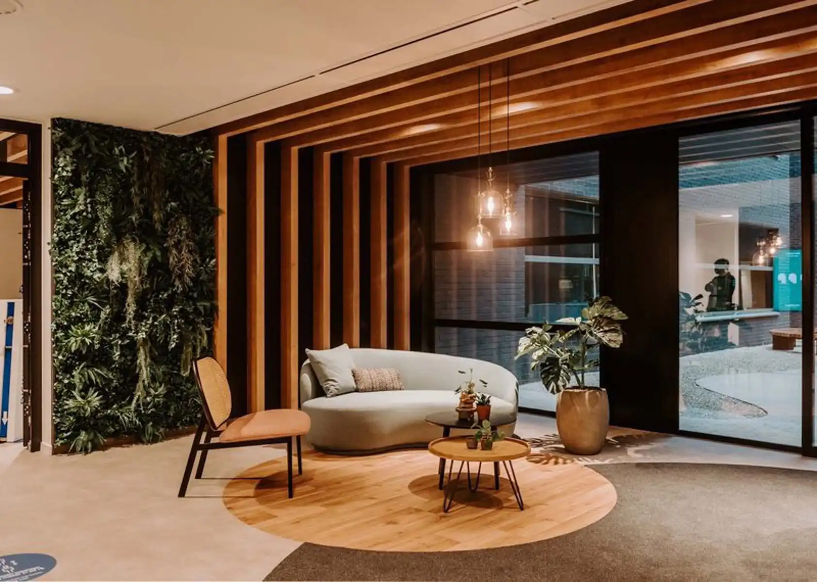 Kantoor te huur in Antwerpen Berchem foto 2