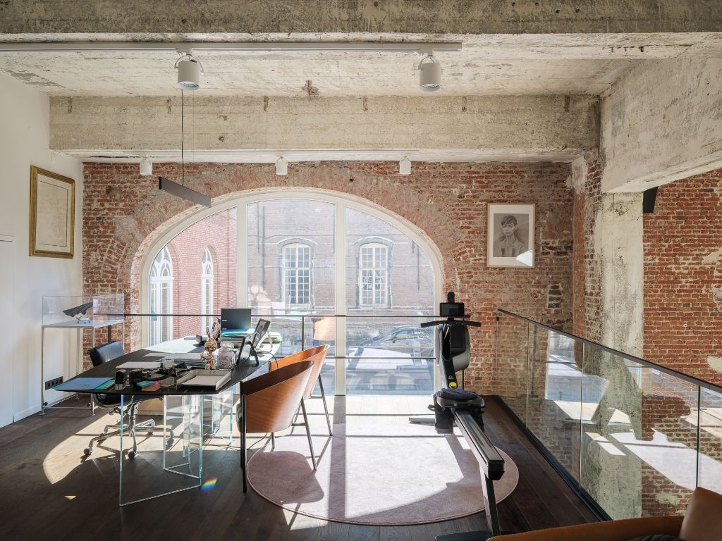 Indrukwekkende handelsruimte op een steenworp van het Gravensteen foto 11