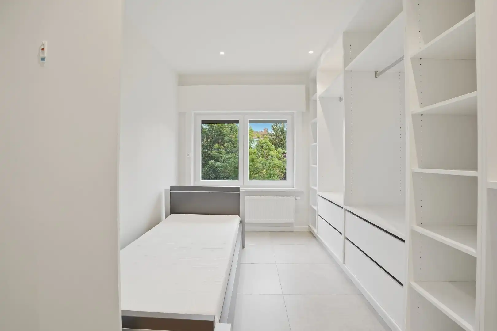 Gerenoveerd 2-slaapkamerappartement (59m²) te Nieuwpoort-Bad foto 4