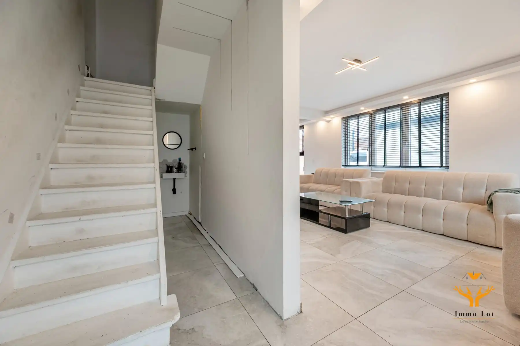 Woning met toonzaal, magazijn en garages te Hamme foto 22