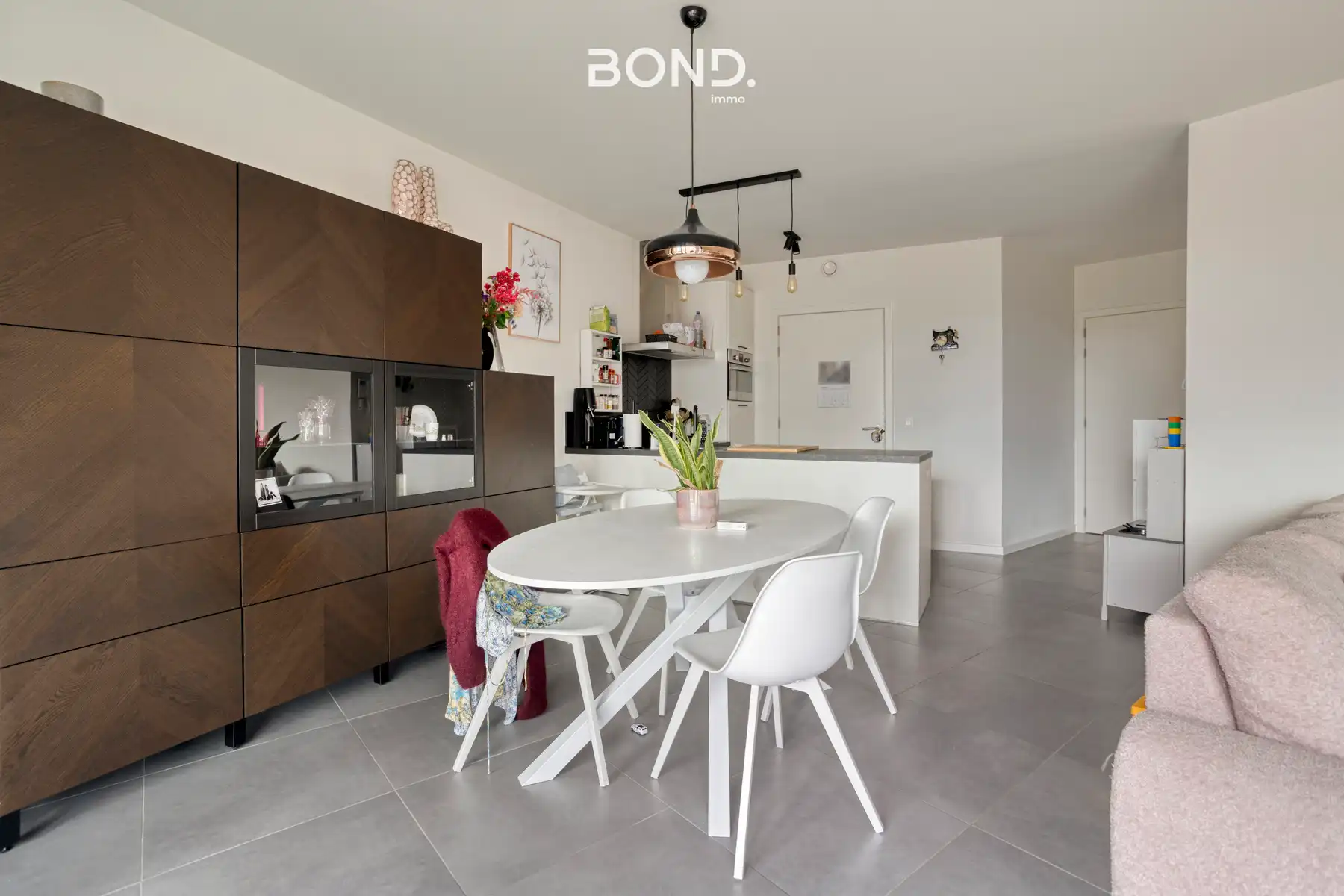 Instapklaar 2-slaapkamerappartement foto 11
