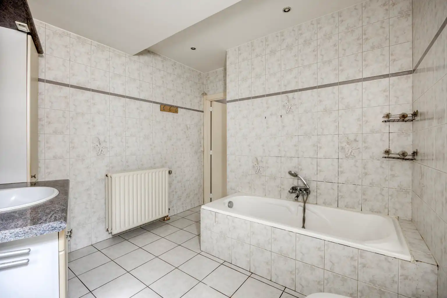instapklare driegevelwoning voor, ideaal gelegen in Asse foto 13