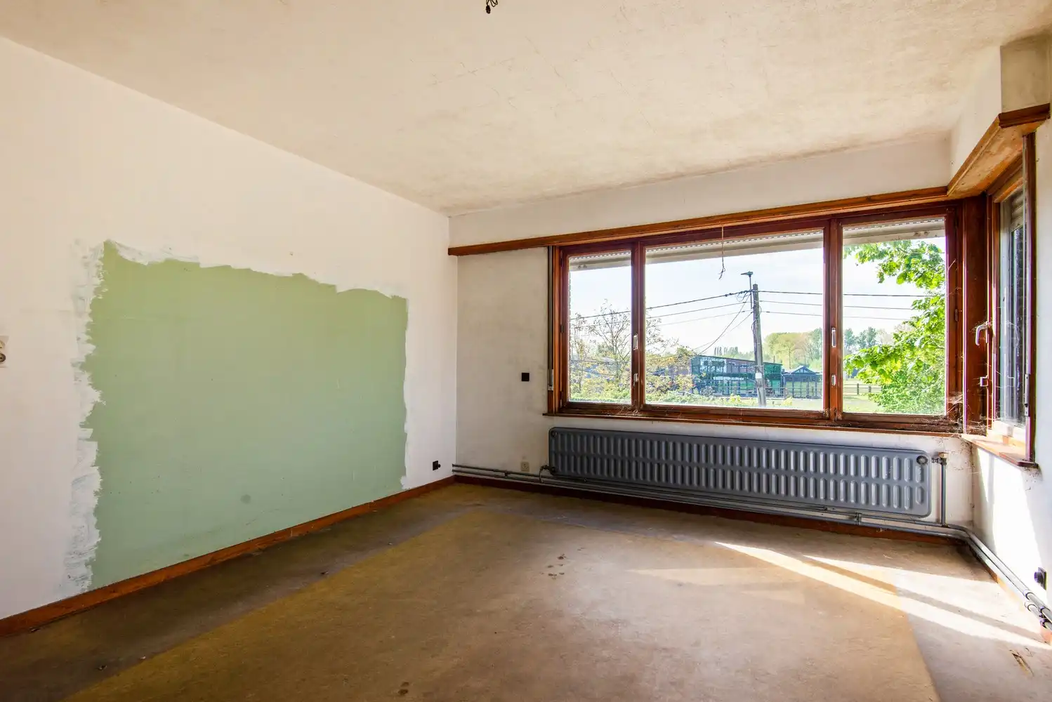 Te renoveren woning met karakter op toplocatie in Borsbeek. foto 19