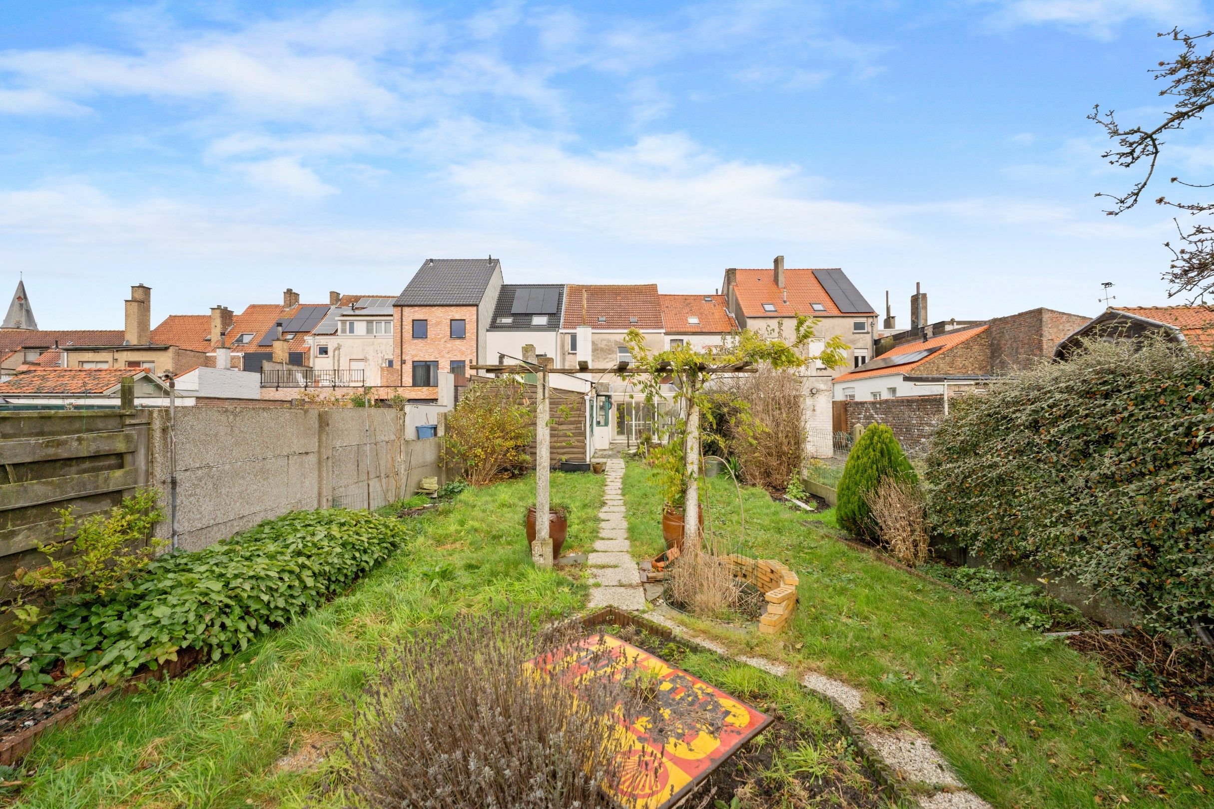 Groot huis met 6 slaapkamers, garage & tuin te Zeebrugge foto 11