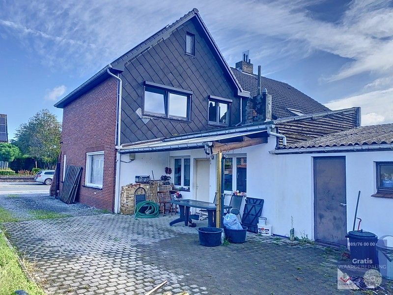 Op te frissen woning op perceel van 5a90ca foto 36