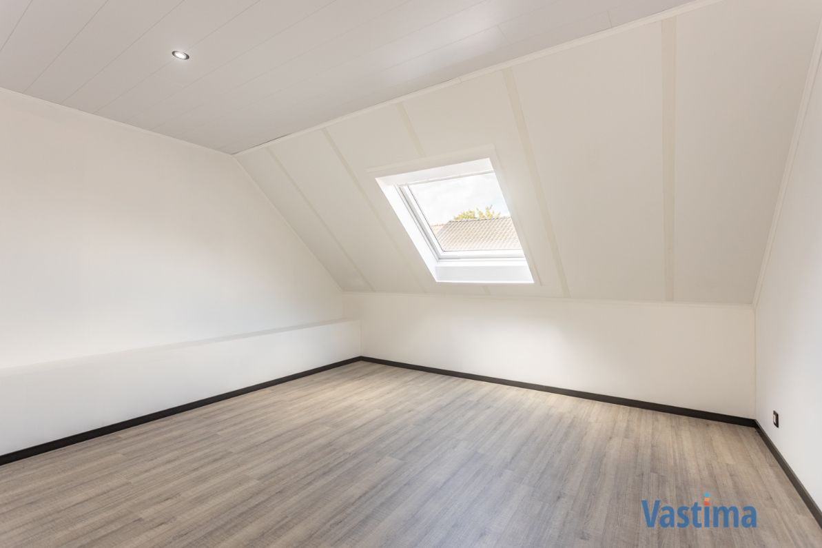 Volledig gerenoveerde rijwoning met 3 slaapkamers nabij centrum Aalst foto 22