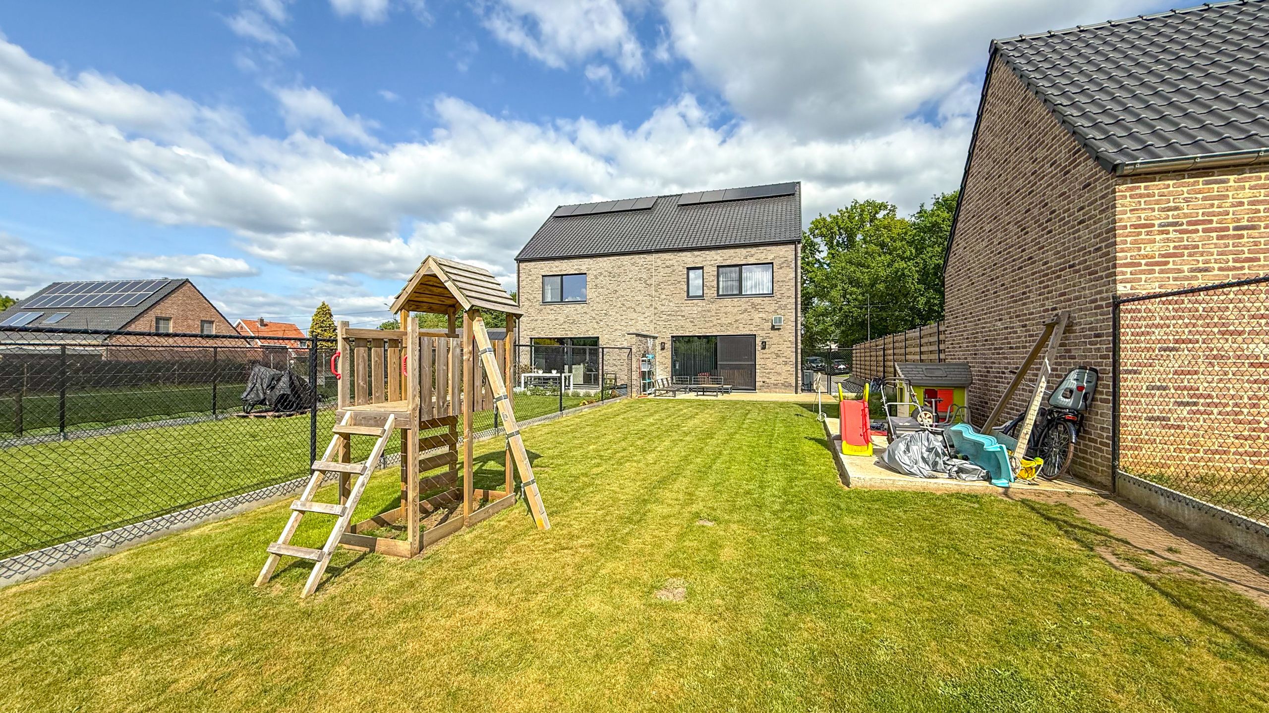 Instapklare BEN-woning met 4slpk en grote omheinde tuin! foto 47
