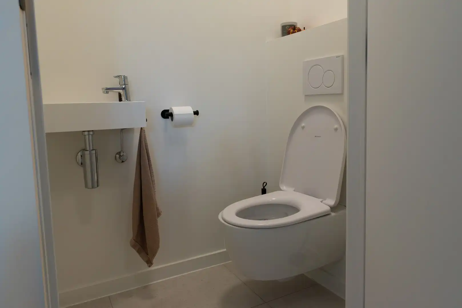 Stijlvol en energiezuinig nieuwbouwappartement met 2 slaapkamers en ruim overdekt terras, op wandelafstand van het centrum van Sint-Truiden. foto 11