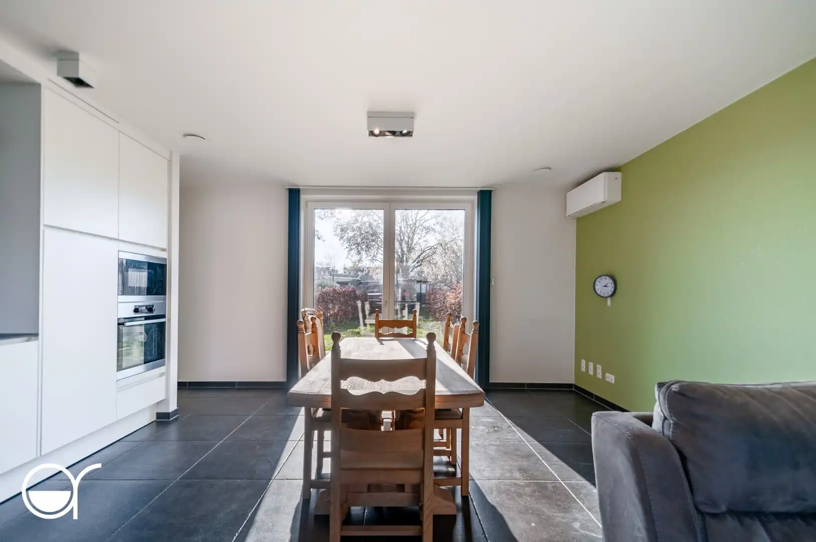 Woning met 3 - 4 slaapkamers met zonnige tuin foto 10