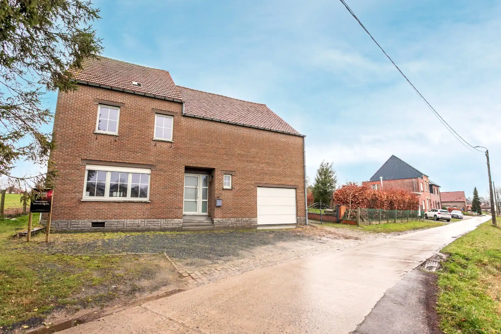 Ruime woning met veel potentieel in een groene omgeving op 39a foto 2