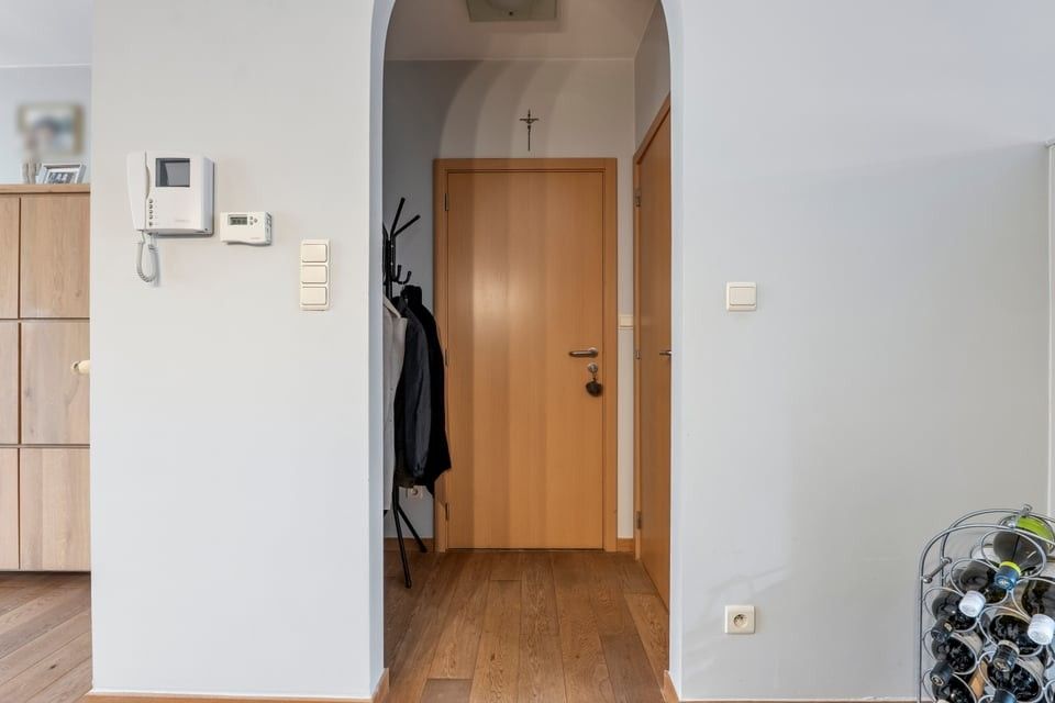 GEZELLIG 3 SLKS APPARTEMENT MET STAANPLAATS IN LANDEN foto 2