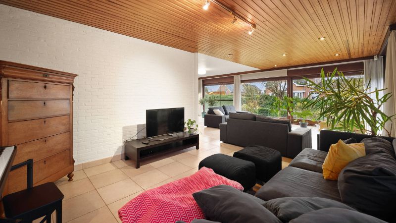 Villa van 285m² op 10a16ca met 5 slaapkamers foto 8