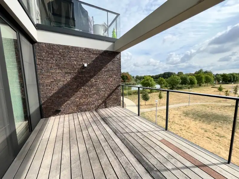 Energiezuinig 1-slpkm app. met groot terras en garage foto 12