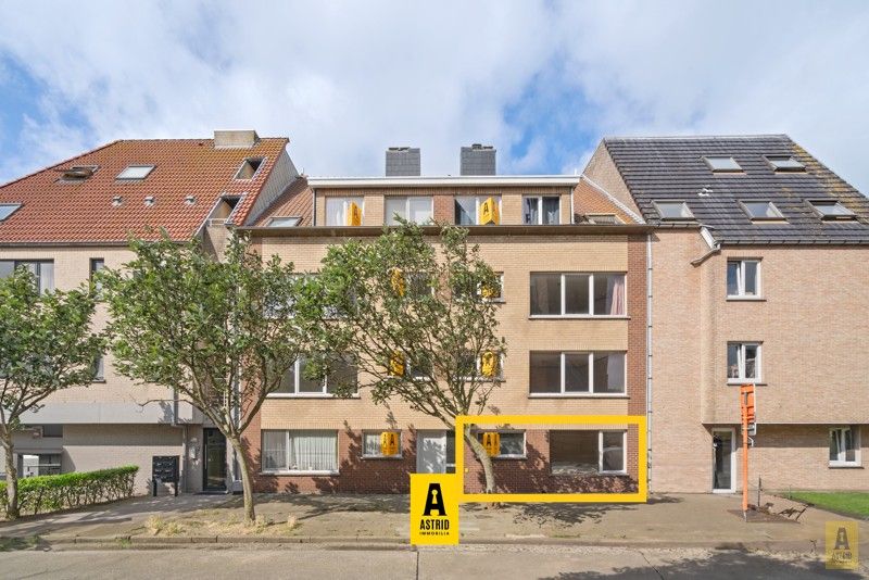 Gelijkvloers appartement (op te frissen) vlakbij strand! foto 1