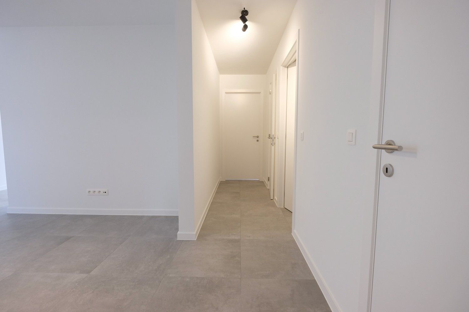 Prachtig nieuwbouw appartement TE HUUR foto 11