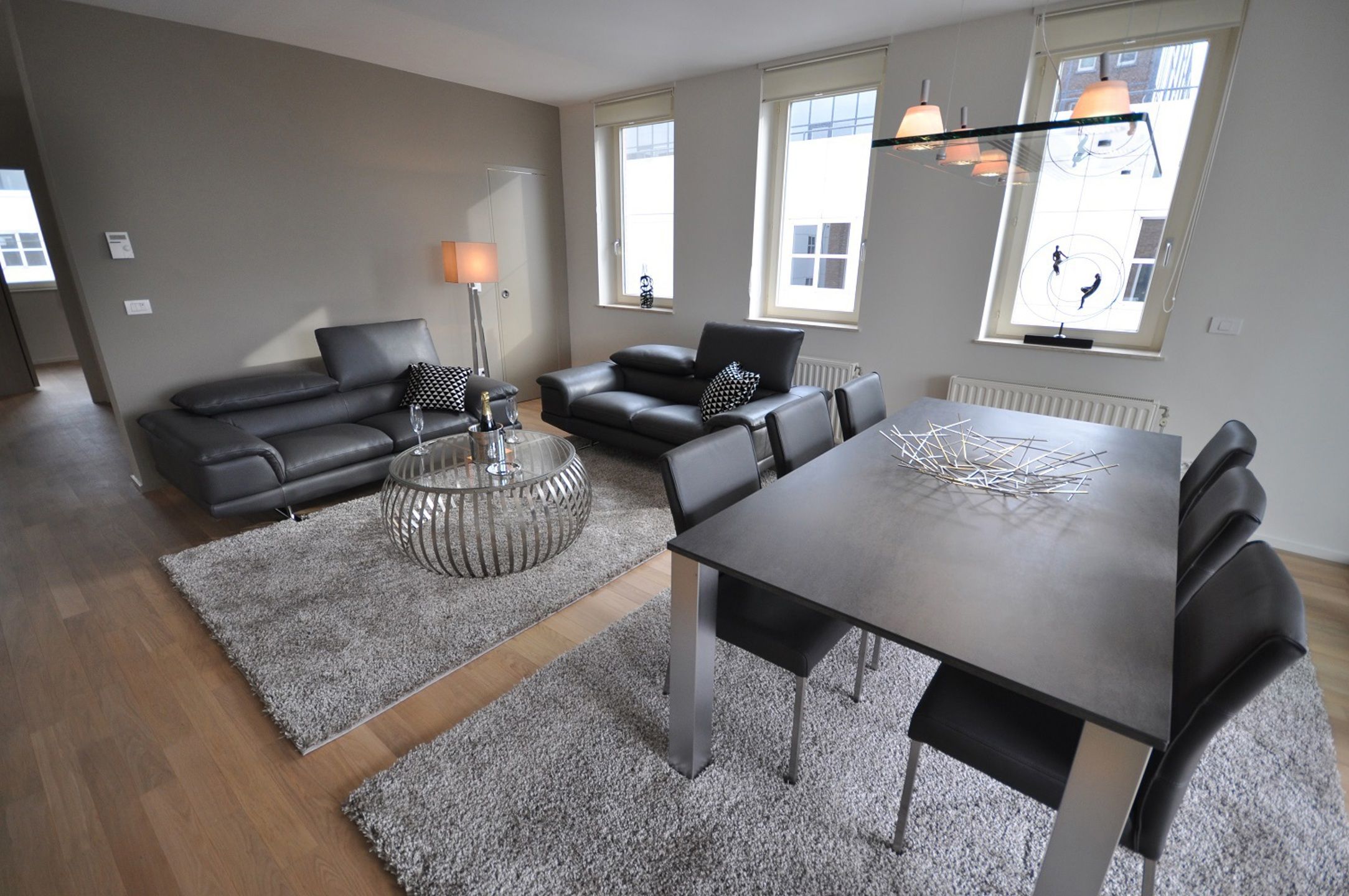 Gemeubeld appartement te huur met zicht op het MAS foto 2