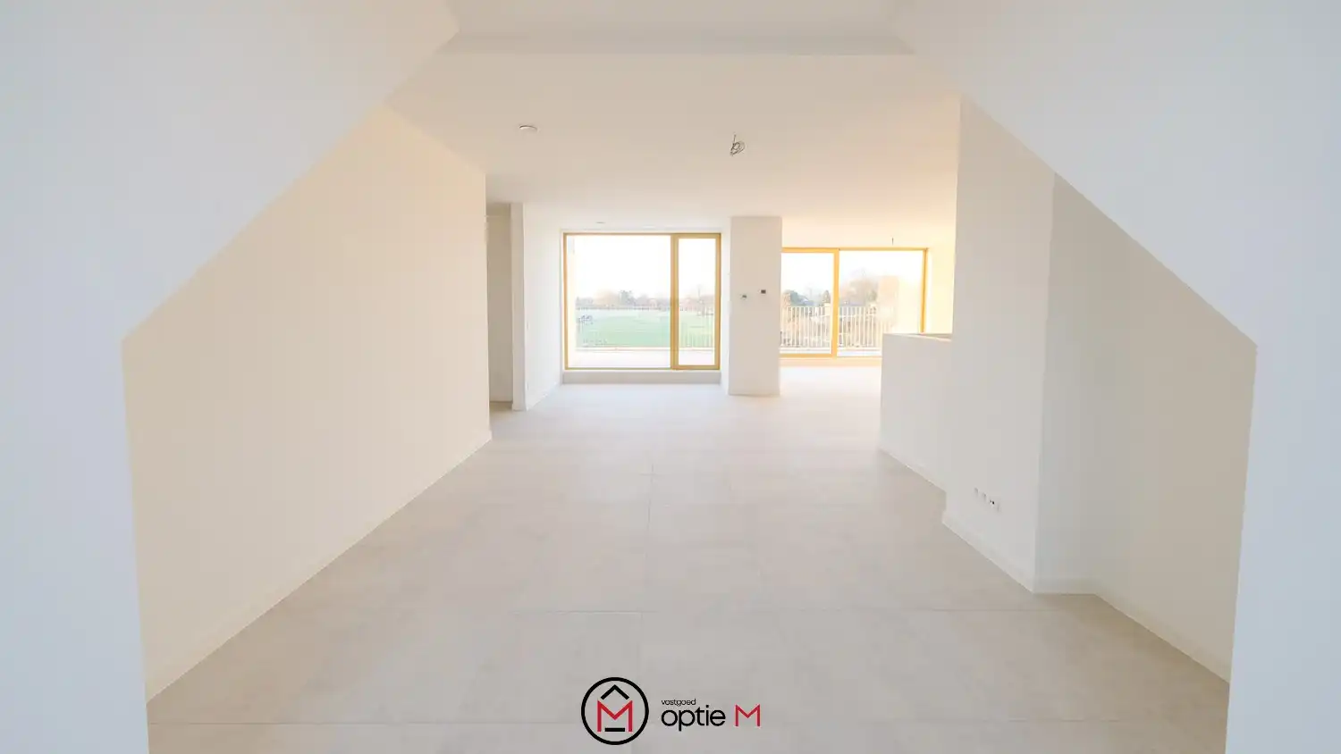 Penthouse te huur in Bilzen-Hoeselt – lichtrijk wonen met panoramisch zicht over de velden foto 8