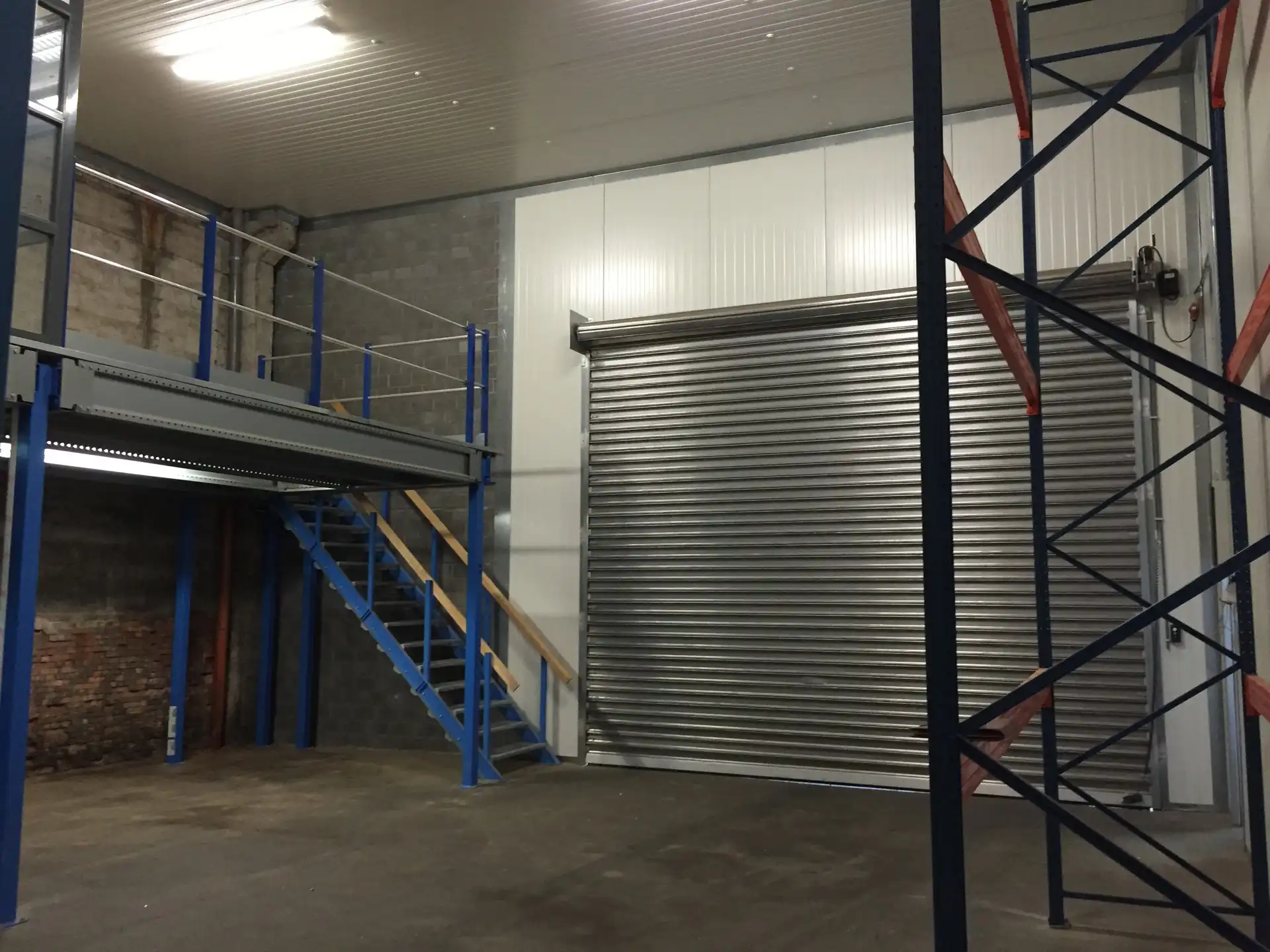 Te Huur 3 Magazijnunits te Schoten (100 m² / 340 m²) foto 13