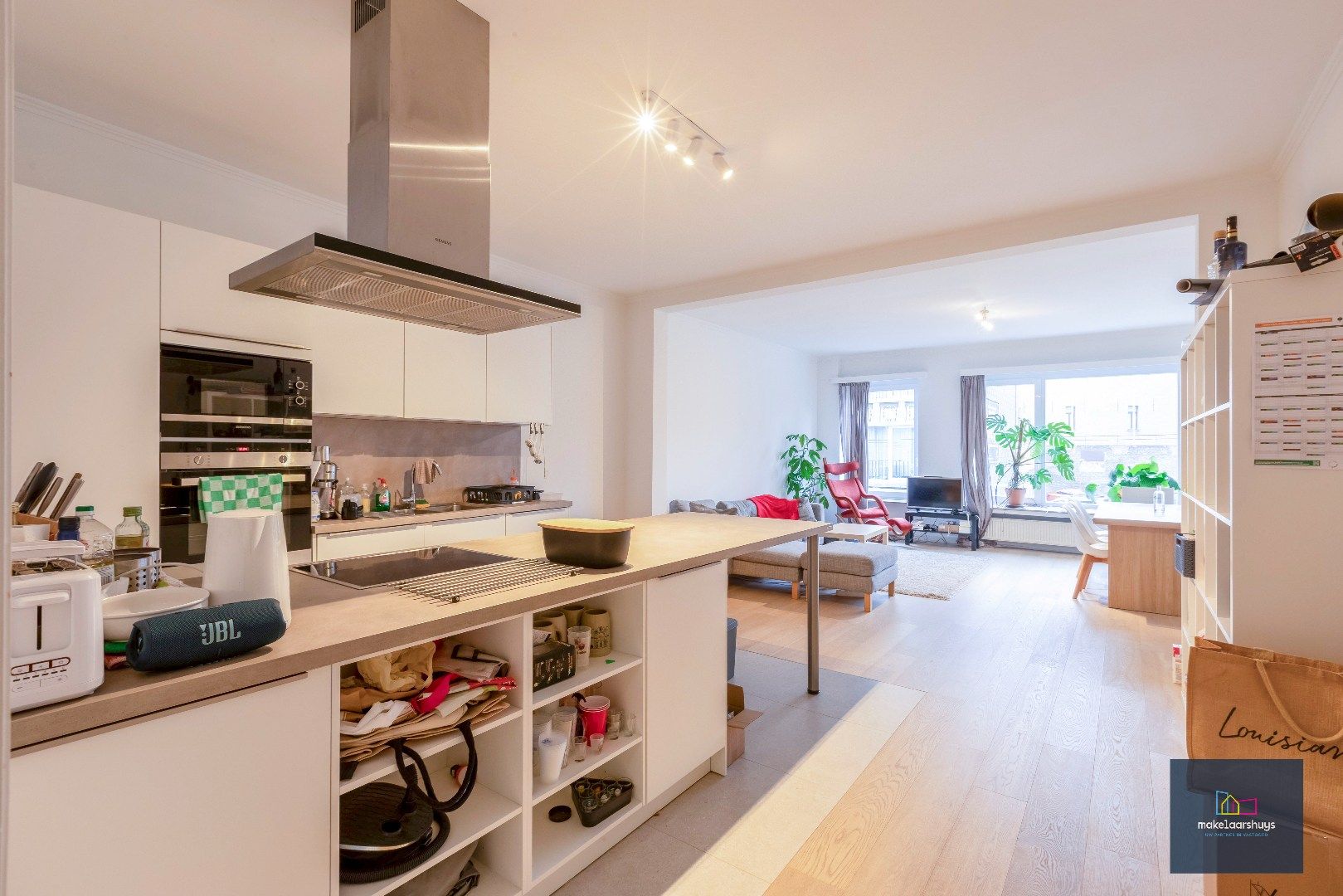 Mooi en centraal gelegen 2 slaapkamerappartement met terras en staanplaats foto 10