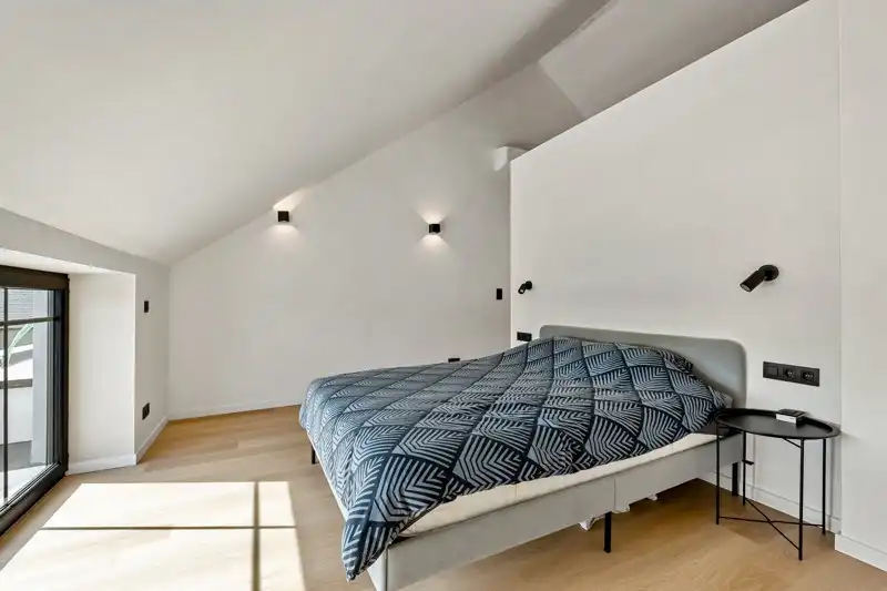 Volledig gerenoveerd landhuis gelegen op 34are foto 30