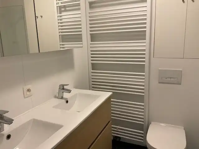 TE HUUR – Prachtig 2-slaapkamerappartement met ruim terras in Oudergem, nabij Brussel foto 21