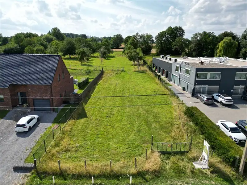 BOUWGROND GESCHIKT VOOR OPEN BEBOUWING IN TONGEREN foto 5